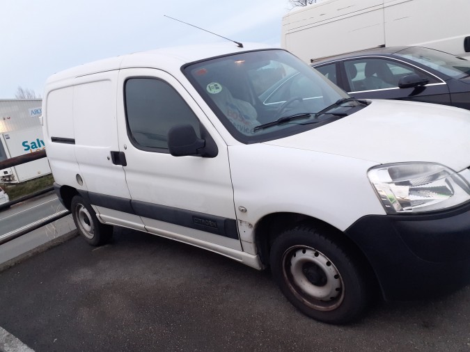 PARAGOLPES TRASERO CITROEN BERLINGO 2011