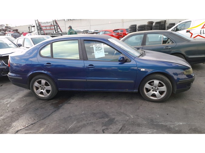 MANDO ELEVALUNAS DELANTERO DERECHO SEAT TOLEDO 2002