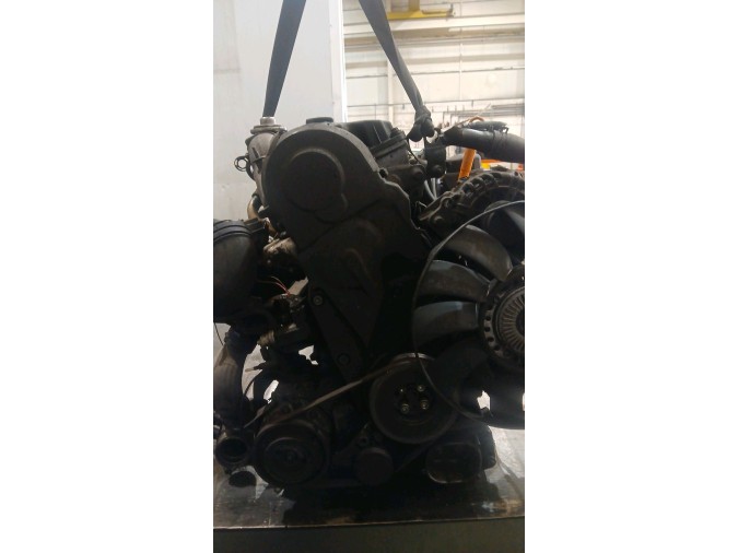 Motor VOLKSWAGEN BASSAT 109 TDI 6V 2004