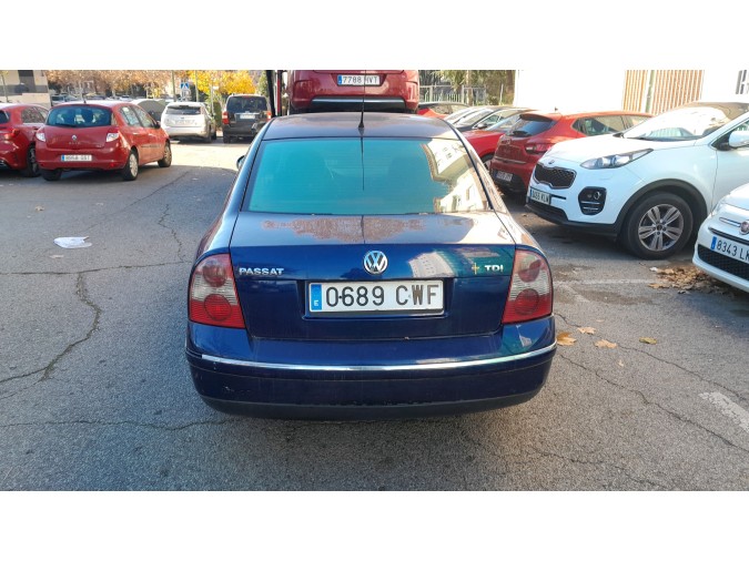 ELEVALUNAS TRASERO IZQUIERDO VOLKSWAGEN BASSAT 109 TDI 6V 2004