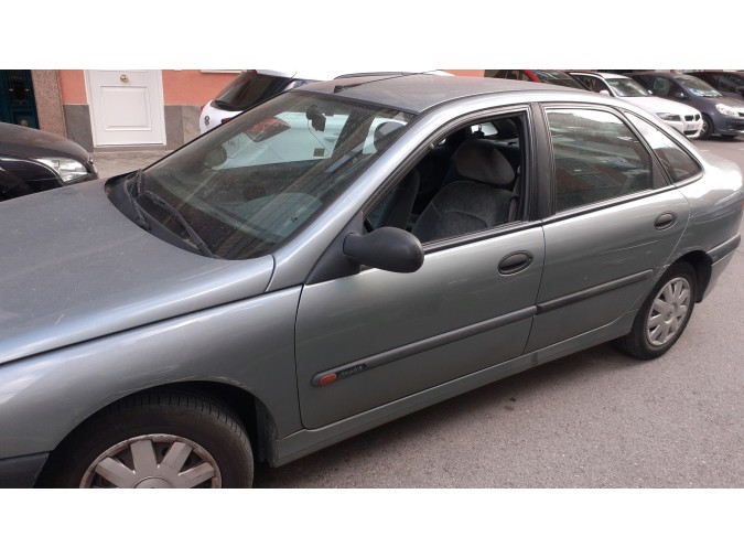 Radiador motor RENAULT LAGUNA 1997