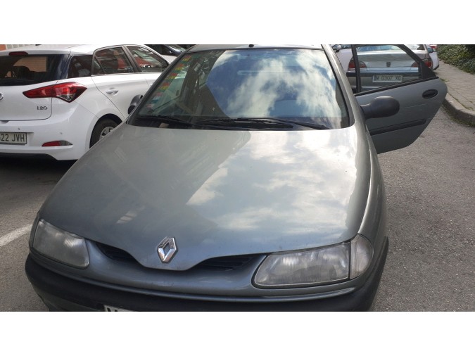 Radiador motor RENAULT LAGUNA 1997