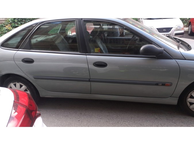 PRETENSOR CINTURÓN DELANTERO DERECHO RENAULT LAGUNA 1997