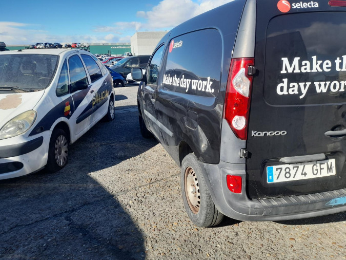 Coche despiece completo RENAULT KANGOO 00147726
