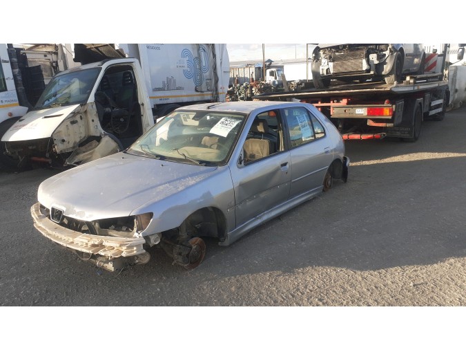 ELEVALUNAS TRASERO DERECHO PEUGEOT 306 2000