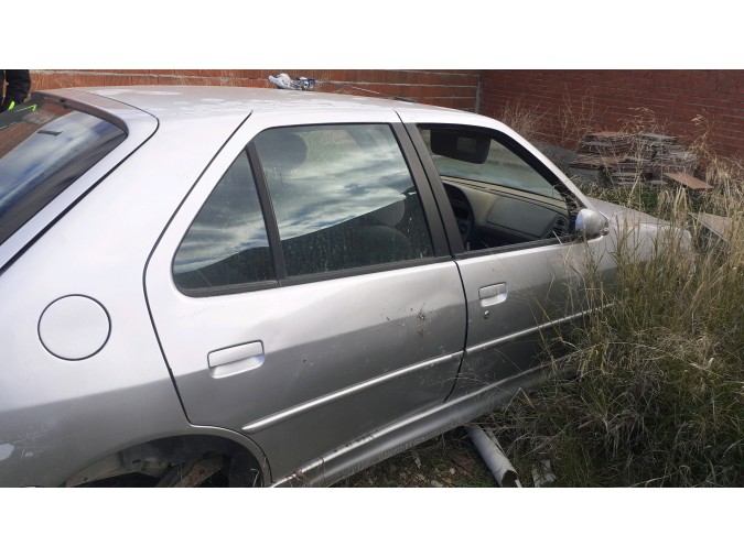ELEVALUNAS DELANTERO DERECHO PEUGEOT 306 2000