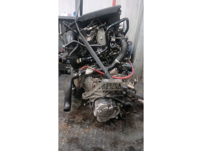 MOTOR CON ACCESORIOS Y CAJA DE CAMBIOS FIAT PUNTO 2007