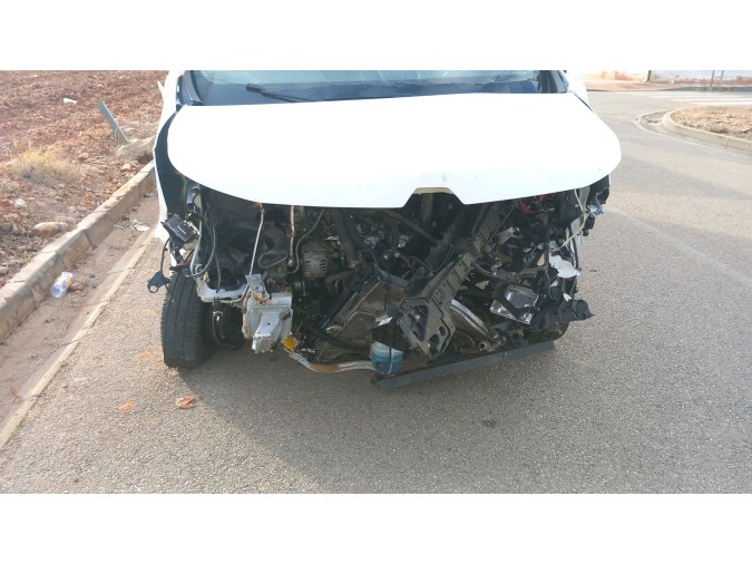 LUZ INTERIOR RENAULT TRAFIC 2023