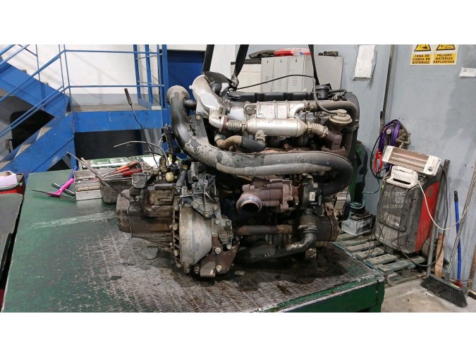 Motor CITROEN C5 2003