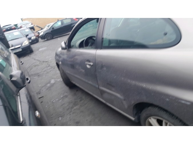 CERRADURA PORTÓN TRASERO SEAT IBIZA 2003