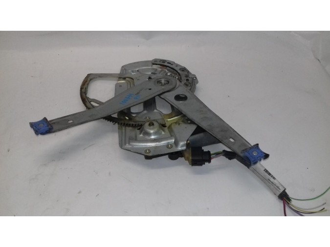 ELEVALUNAS DELANTERO DERECHO VOLVO V70 2001