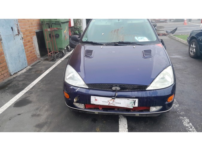 PANEL DELANTERO FORD FOCUS 2001