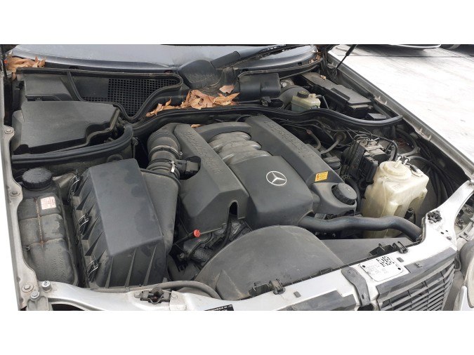 Cerradura guantera MERCEDES E 240 1997