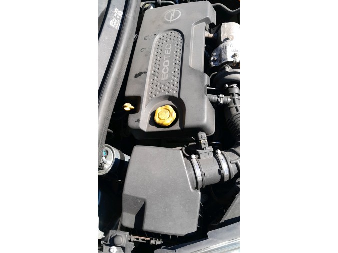 FARO ANTINIEBLA DERECHO OPEL CORSA 2011