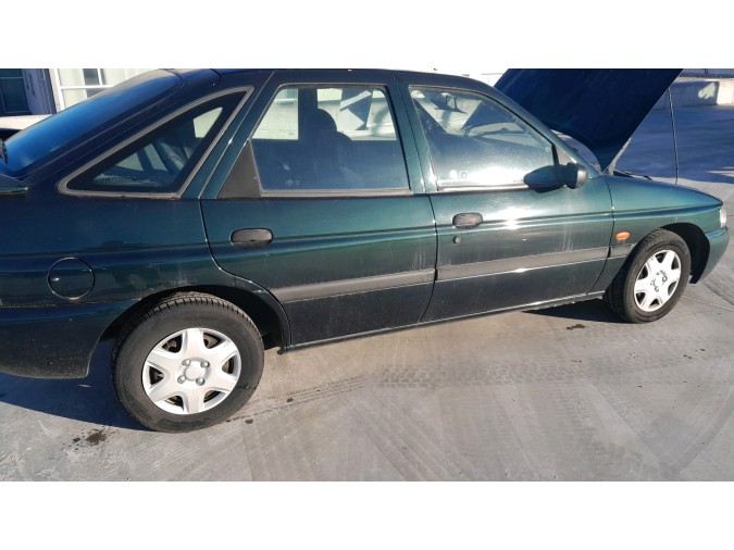 Autorradio FORD ESCORT 1996
