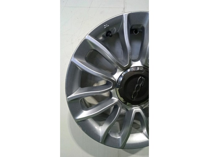 LLANTA FIAT 500L 2015