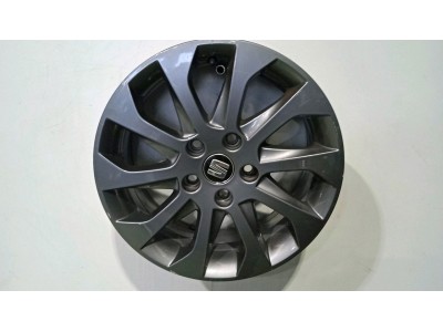 LLANTA SEAT LEON 2015