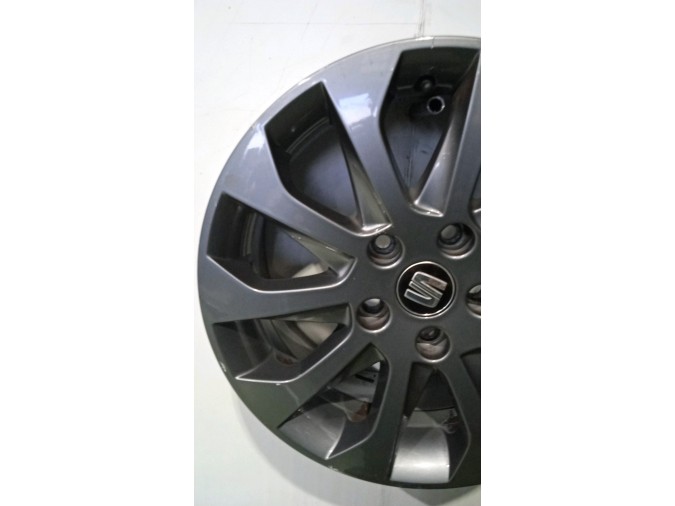 LLANTA SEAT LEON 2015