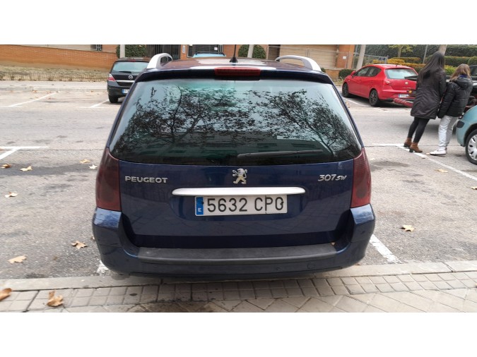 PARAGOLPES TRASERO PEUGEOT 307 2003