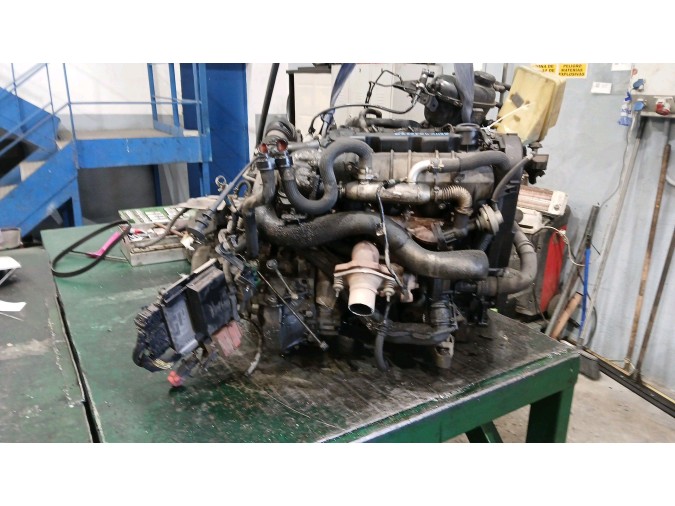 MOTOR CON ACCESORIOS Y CAJA DE CAMBIOS PEUGEOT 306 2001