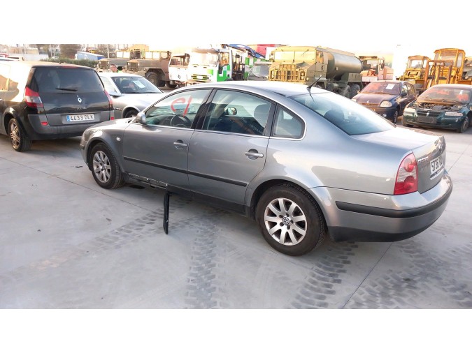Radiador de Agua VOLKSWAGEN PASSAT 2002