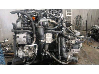 MOTOR CON ACCESORIOS Y CAJA DE CAMBIOS SKODA SUPERB 2011