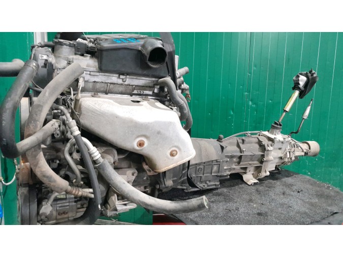 MOTOR CON ACCESORIOS Y CAJA DE CAMBIOS MITSUBISHI MONTERO 2000
