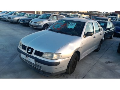 VOLANTE SEAT CORDOBA 2000
