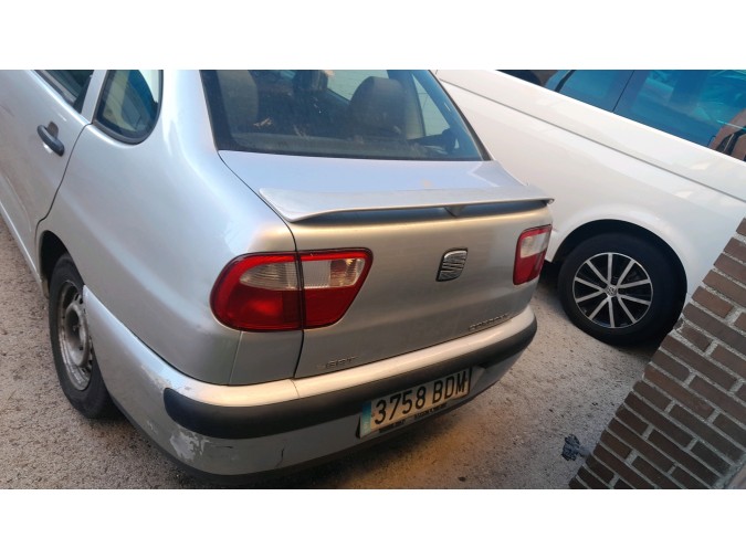 MANDO ELEVALUNAS DELANTERO IZQUIERDO SEAT CORDOBA 2000
