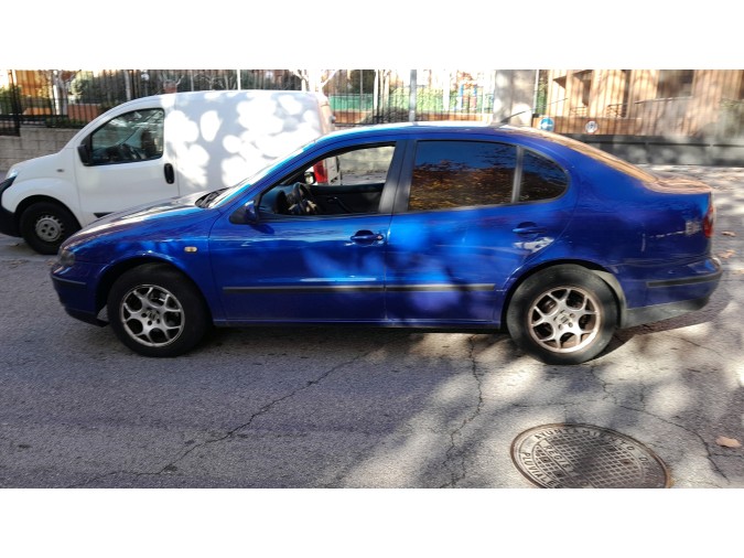 CERRADURA PUERTA TRASERA IZQUIERDA SEAT TOLEDO 1999