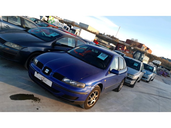 MANDO ELEVALUNAS DELANTERO DERECHO SEAT TOLEDO 1999