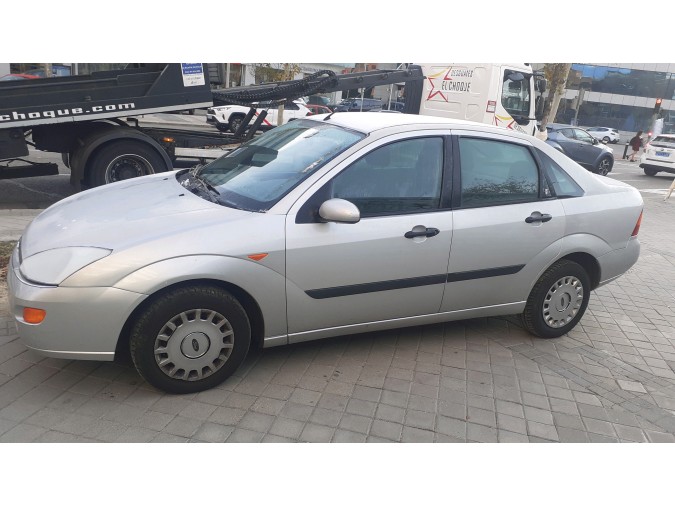 ELEVALUNAS DELANTERO DERECHO FORD FOCUS 2000
