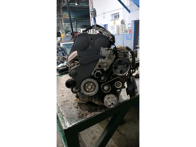 Motor PEUGEOT 206 S16 2000