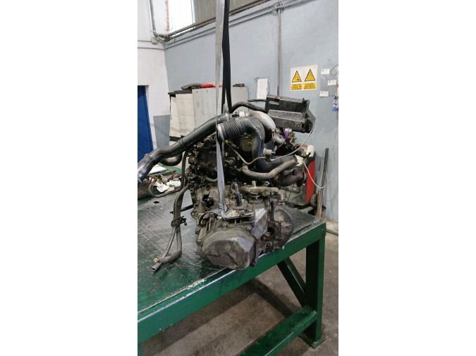 Motor PEUGEOT 406 2001