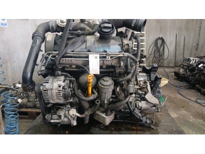 MOTOR CON ACCESORIOS Y CAJA DE CAMBIOS SEAT CORDOBA 2003