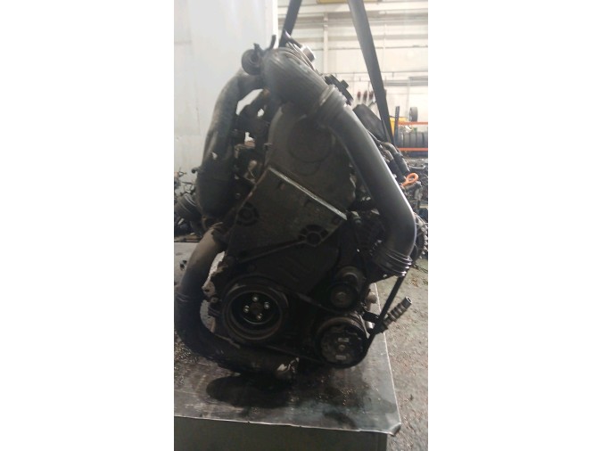 MOTOR CON ACCESORIOS Y CAJA DE CAMBIOS SEAT CORDOBA 2003