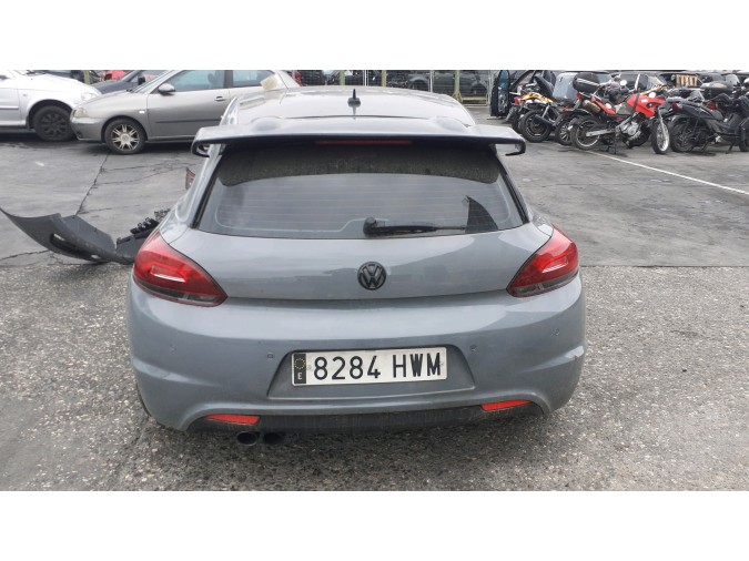 UMBRAL DE PUERTA DELANTERO DERECHO VOLKSWAGEN SCIROCCO 2014