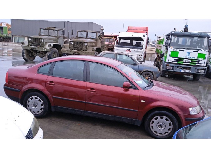 ELEVALUNAS TRASERO DERECHO VOLKSWAGEN PASSAT 1998