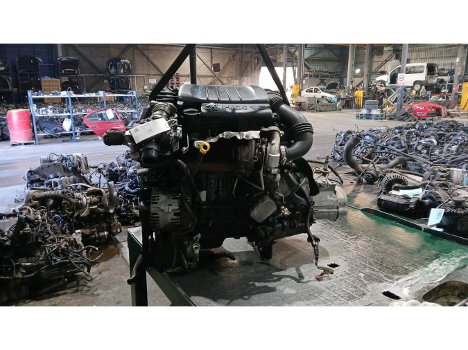 MOTOR CON ACCESORIOS Y CAJA DE CAMBIOS PEUGEOT 307 2007