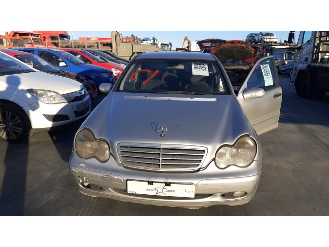 ALETA DELANTERA DERECHA MERCEDES C 220 CDI 2001