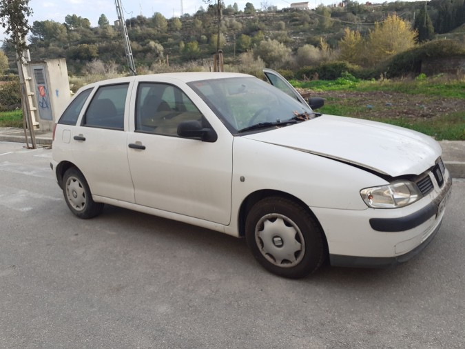 Autorradio SEAT IBIZA 2000