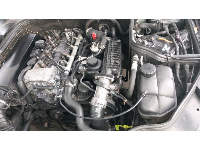Tablero instrumentos MERCEDES E 220 CDI 2004