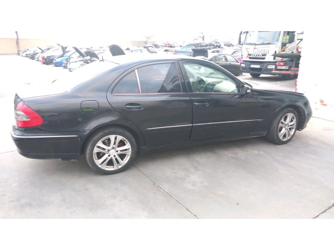 Cuadro instrumentos MERCEDES E 220 CDI 2004