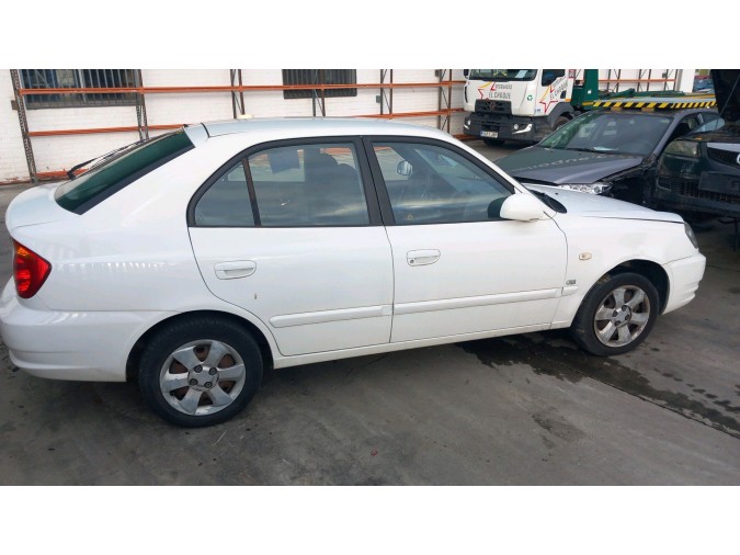 ELEVALUNAS TRASERO DERECHO HYUNDAI ACCENT 2006