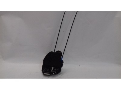 CERRADURA PUERTA TRASERA DERECHA TOYOTA AURIS 2011