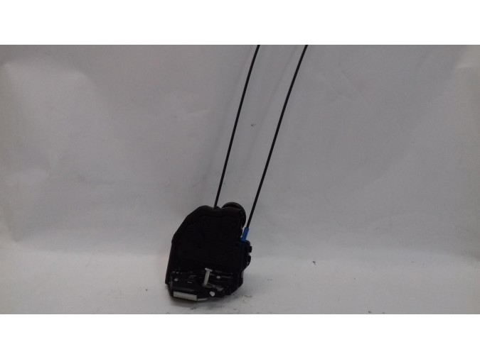 CERRADURA PUERTA TRASERA DERECHA TOYOTA AURIS 2011