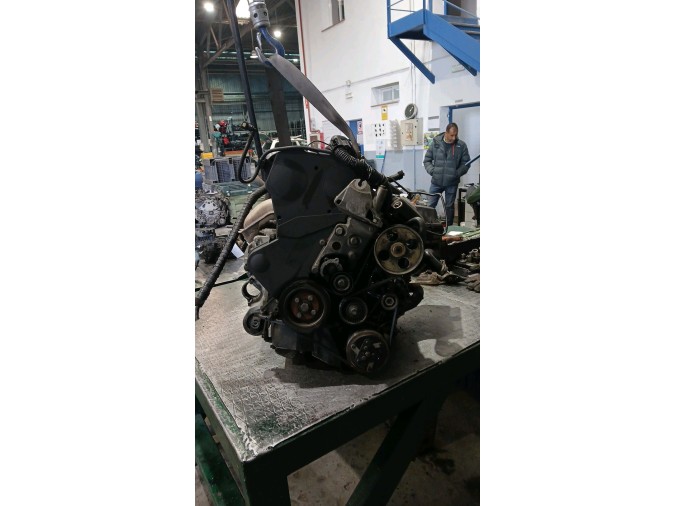 Motor PEUGEOT 406 2003