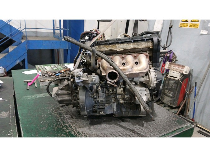 Motor PEUGEOT 406 2003