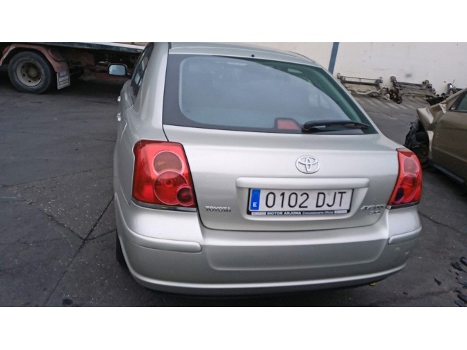 FARO DELANTERO IZQUIERDO TOYOTA AVENSIS 2005