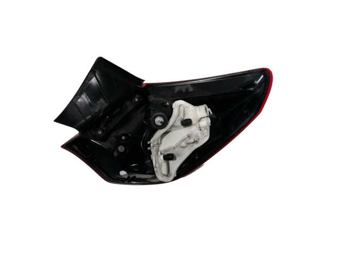 PILOTO TRASERO IZQUIERDO  OPEL ASTRA 2010